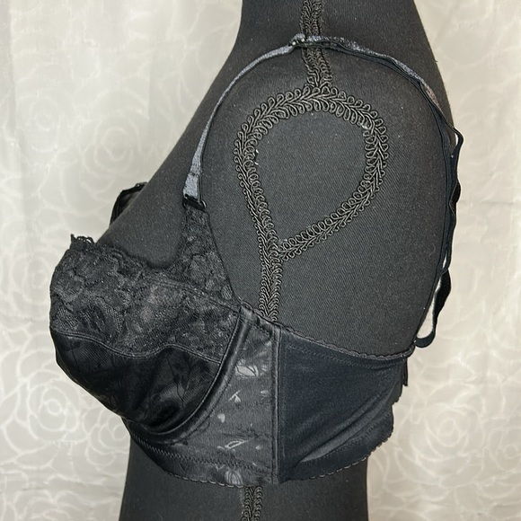 LILYETTE black satin and lace floral bra with underwire. Size 38 D. - Picture 4 of 8